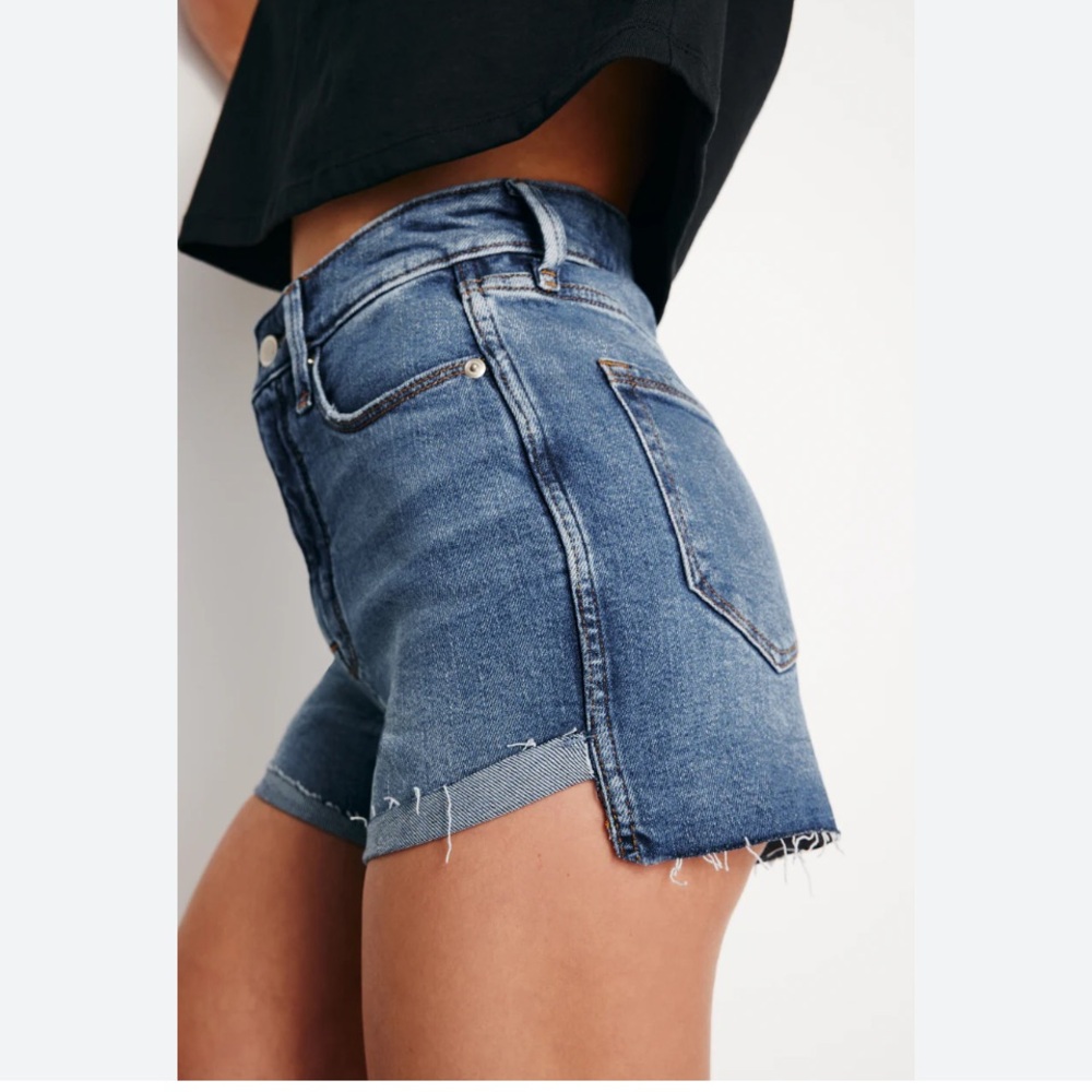 50%off w❤️ Good American Good Curve Denim Shorts 2 26 #15